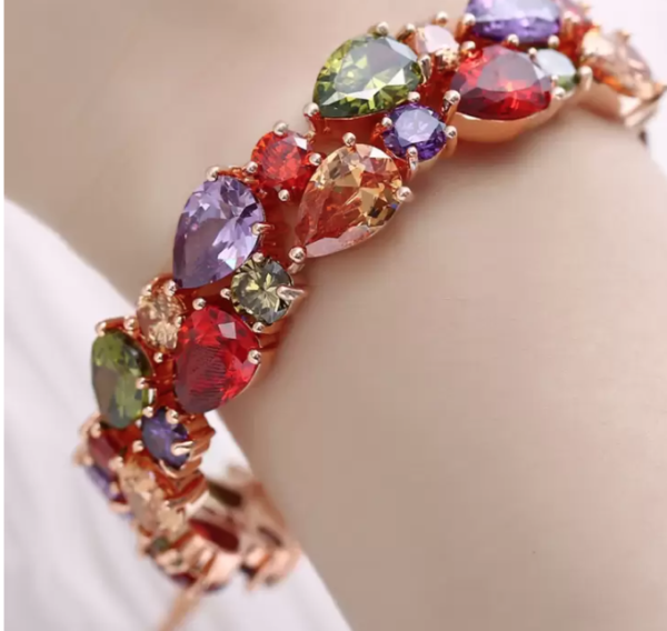 Radiant Gold-Plated Metal Bracelet ✨ - Image 5
