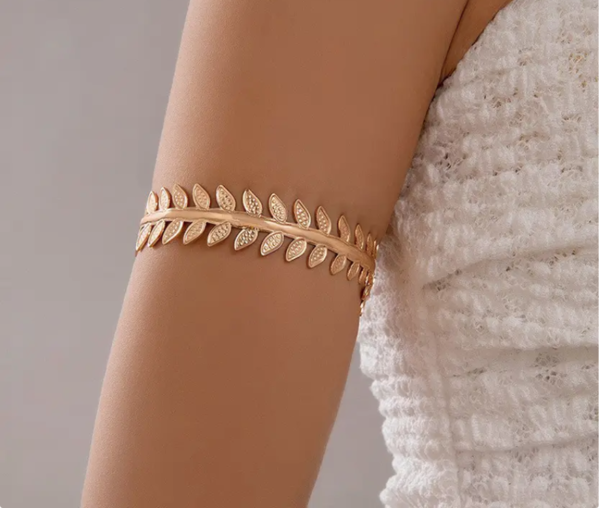 Leaflight Armlet