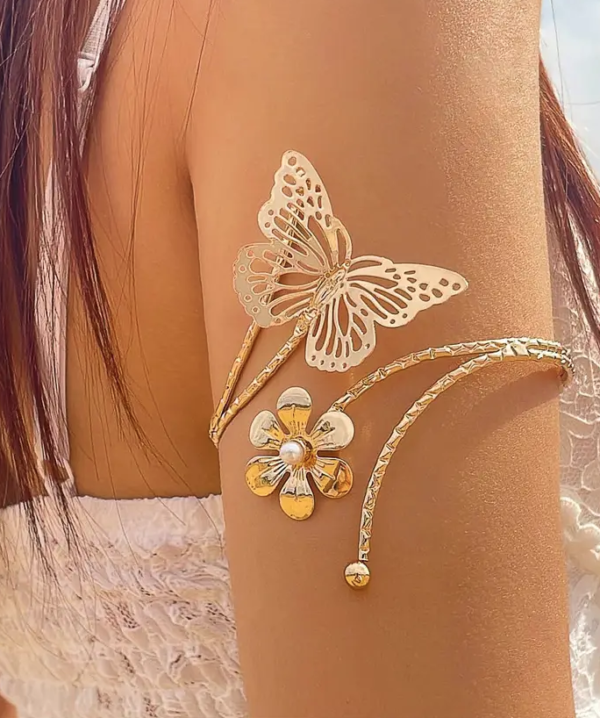 Golden Embrace bracelet
