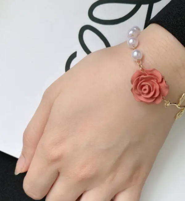 Rose, Pearl  bracelet